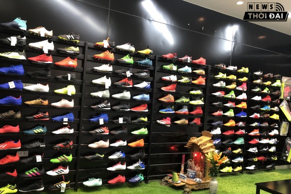 Soccer Store có nhiều loại già chất lượng