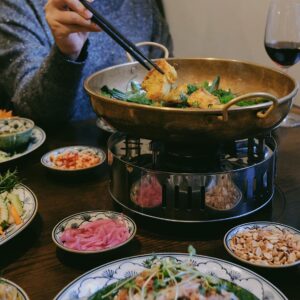 Lẩu cá lăng Hà Nội - CHẢ KÁ Restaurant