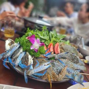 Thèm lẩu hải sản Hà Nội ghé ngay Bủn Chef