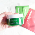 Naruko Tea Tree Shine Control & Blemish Clear Night Gelly